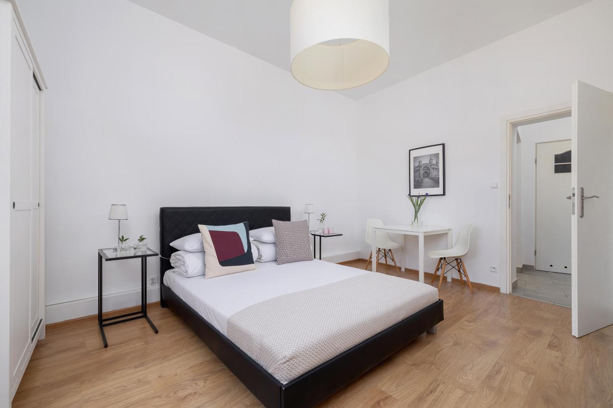 1-Bedroom Apartment - Dluga 65 Street คราคูฟ ภายนอก รูปภาพ