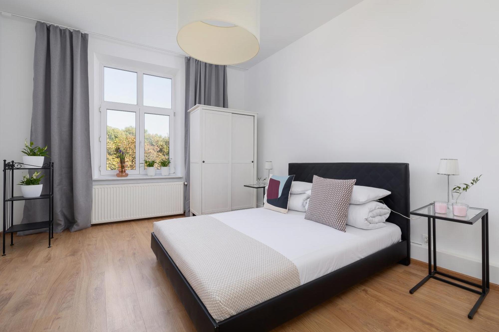 1-Bedroom Apartment - Dluga 65 Street คราคูฟ ภายนอก รูปภาพ